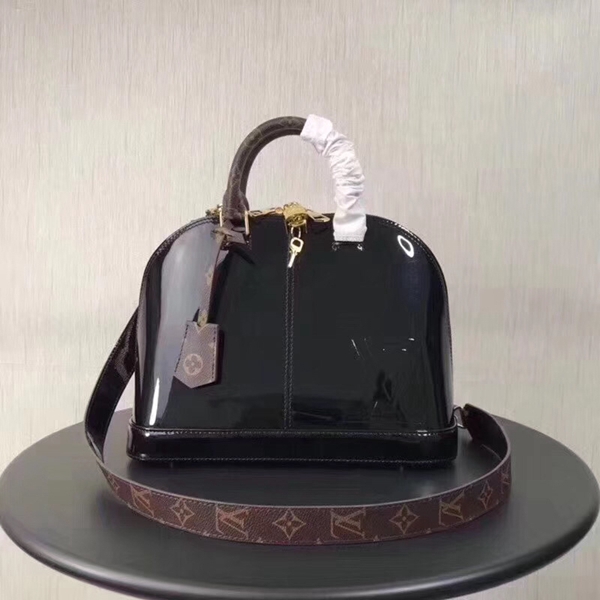 ルイヴィトンバッグ正面デザイン